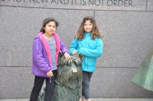 Katie And Emily At Roosevelt Memorial 300x199